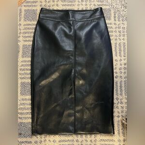 Aritzia BABATON LONG LEATHER SKIRT SZ 6 black like new